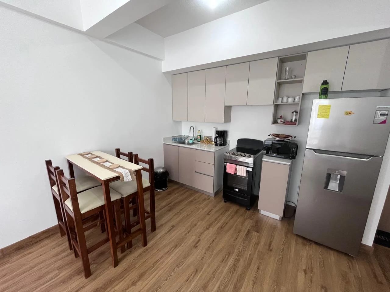 APARTAMENTO AMUEBLADO ZONA 2 EL ZAPOTE — foto 3 de 9