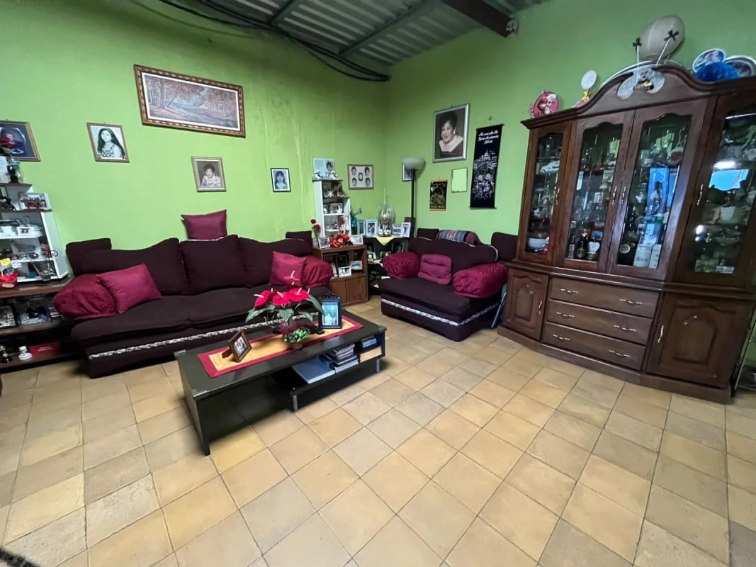 CASA EN VENTA COLONIA SANTA MARIA VILLA NUEVA — foto 1 de 13