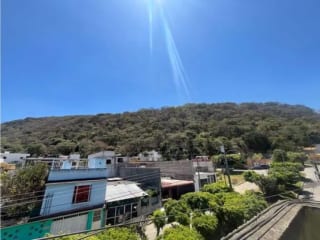 CASA EN VENTA VALLE DE LA MARIPOSA AMATITLAN — miniatura 1 de 15
